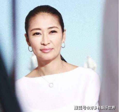 陈小云个人资料多大了,岁月如歌，探寻资深歌手的青春足迹